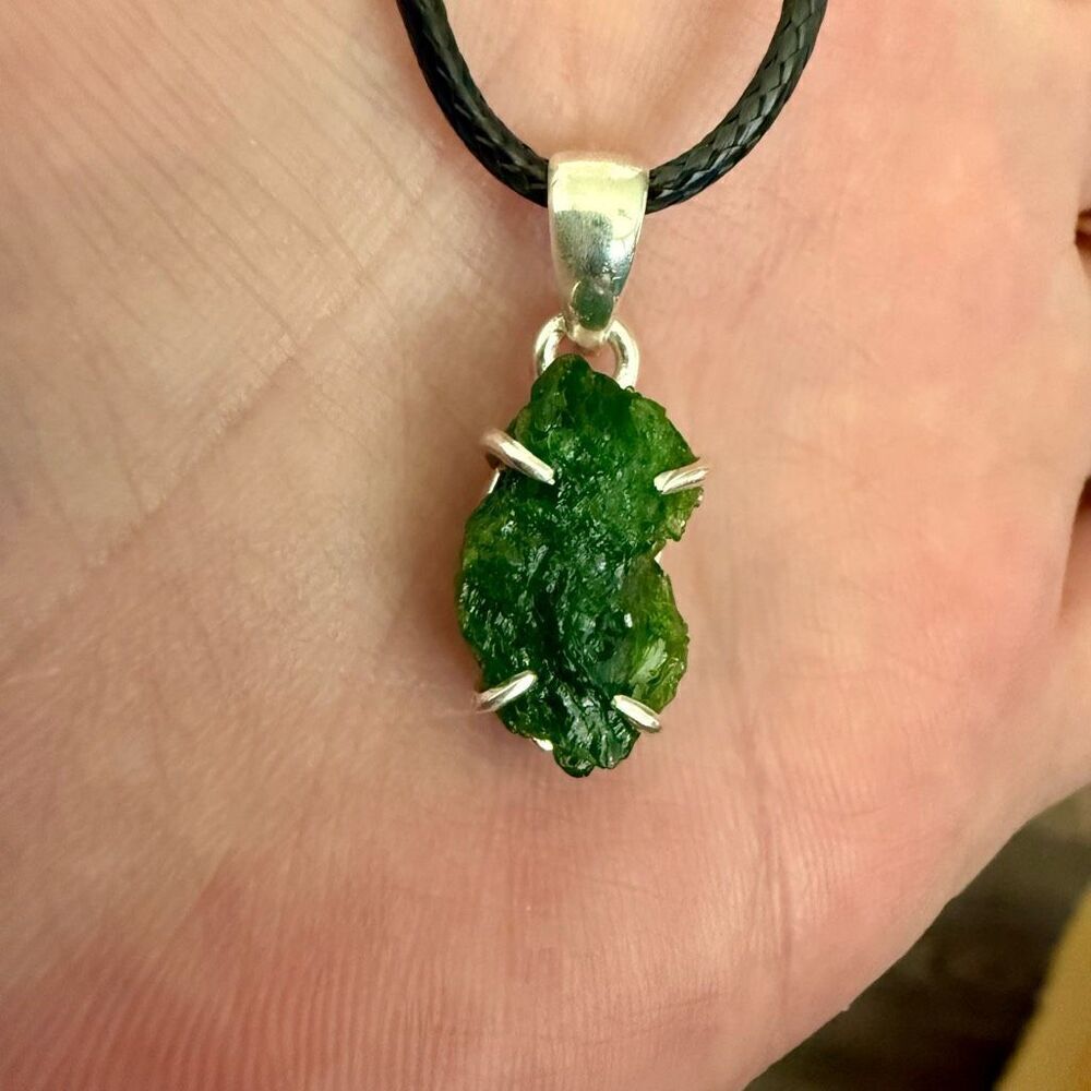 Unique Natural Raw Chrome Diopside Necklace Pendant Sterling Silver Unisex New
